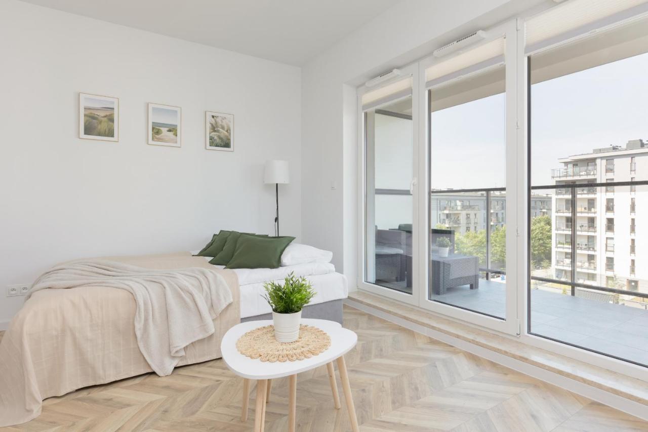 Ursus Sunny Studio For 4 Guests With Parking & Balcony By Noclegi Renters Варшава Экстерьер фото