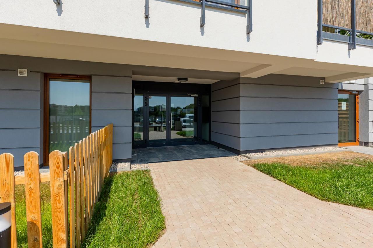 Ursus Sunny Studio For 4 Guests With Parking & Balcony By Noclegi Renters Варшава Экстерьер фото