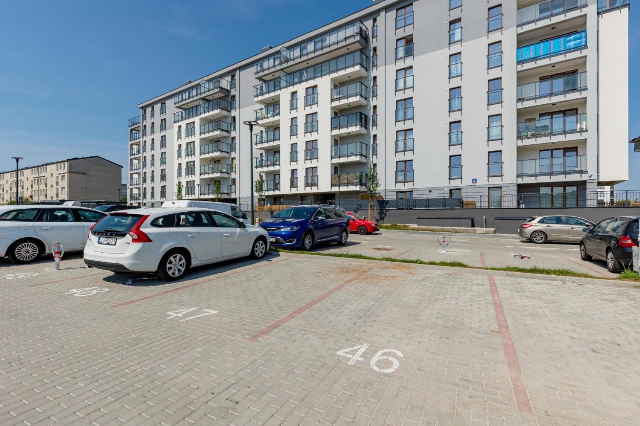 Ursus Sunny Studio For 4 Guests With Parking & Balcony By Noclegi Renters Варшава Экстерьер фото